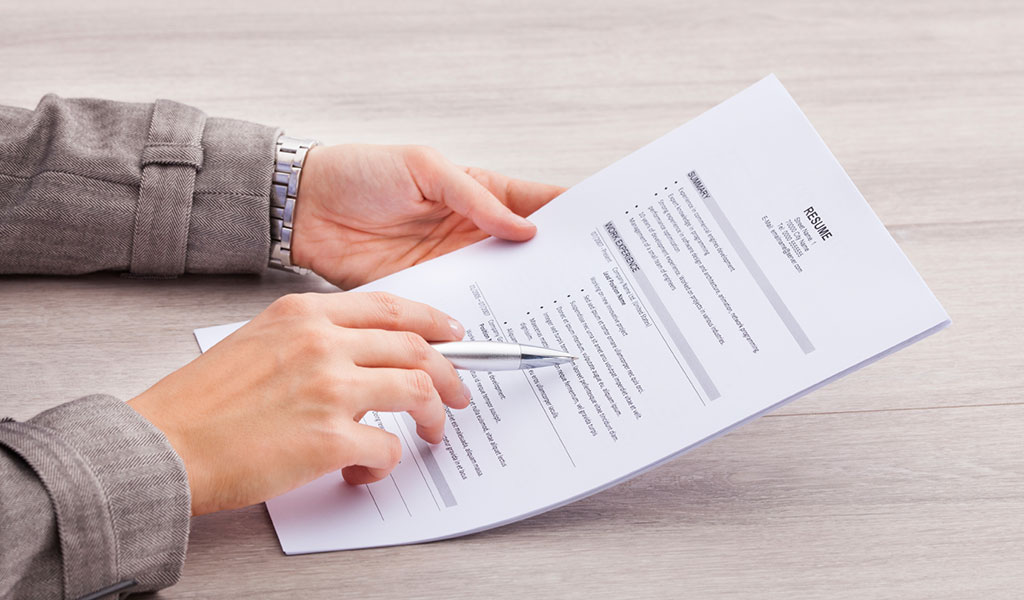 The Do’s and Don’ts of Writing a Resume
